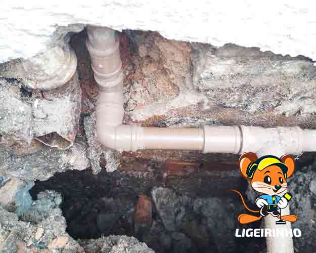 Conserto técnico infiltração na parede, solo, teto, laje e coluna com detector Geofone